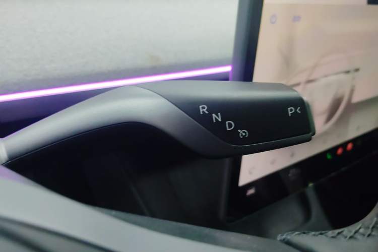 Used Tesla Model Y 2024 Rear-Wheel-Drive Version Gear Lever