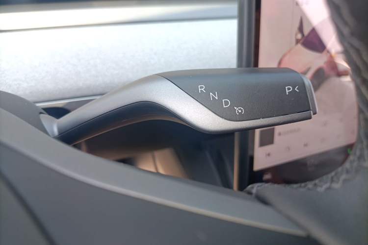Used Tesla Model Y 2024 Rear-Wheel-Drive Version Gear Lever