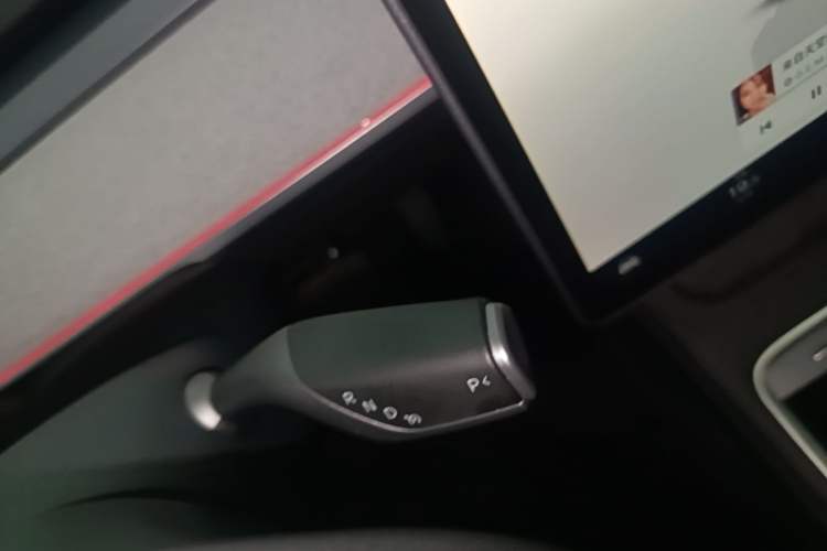 Used Tesla Model Y 2024 Long-Range All-Wheel-Drive Version Gear Lever