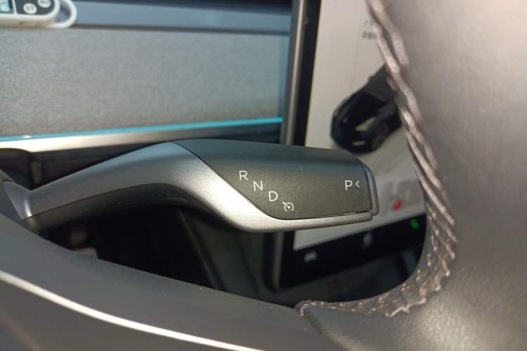 Used Tesla Model Y 2024 Rear-Wheel-Drive Version Gear Lever