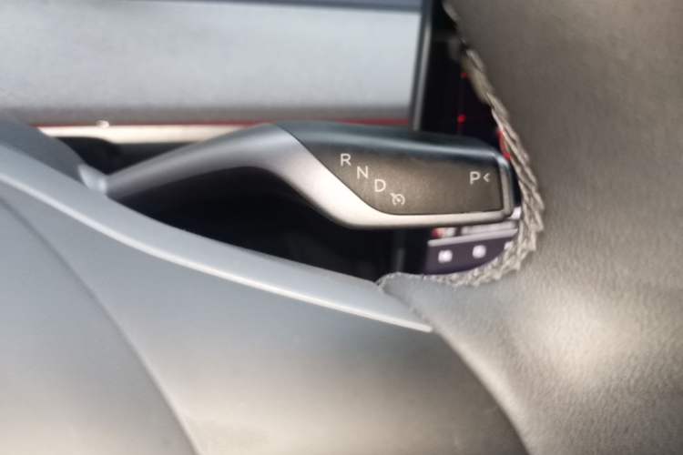 Used Tesla Model Y 2024 Rear-Wheel-Drive Version Gear Lever