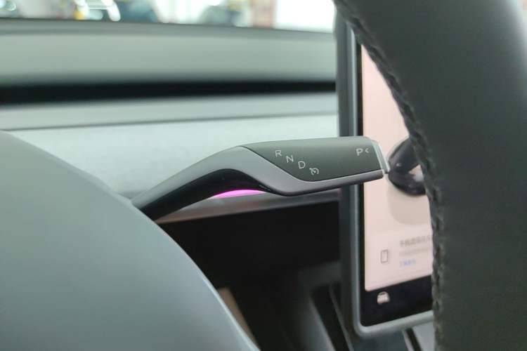 Used Tesla Model Y 2024 Long-Range All-Wheel-Drive Version Gear Lever