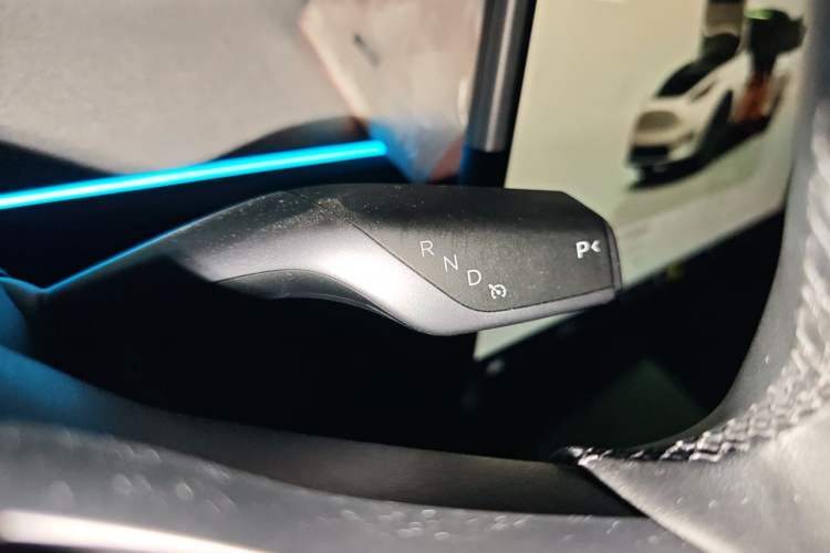 Used Tesla Model Y 2024 Rear-Wheel-Drive Version Gear Lever
