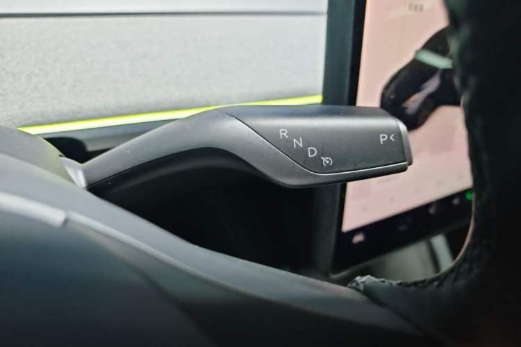 Used Tesla Model Y 2024 Rear-Wheel-Drive Version Gear Lever