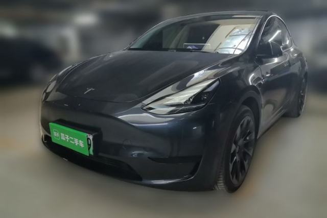 Tesla Model Y 2024 Rear-Wheel-Drive Version مستعملة
