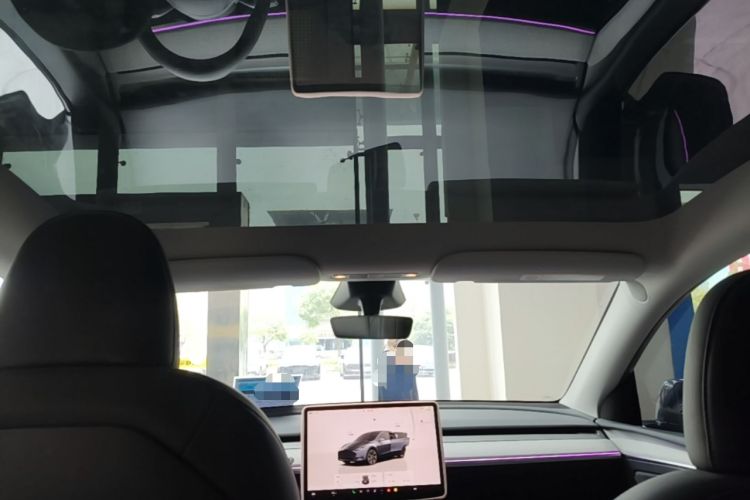 Used Tesla Model Y 2024 Rear-Wheel-Drive Version Headliner