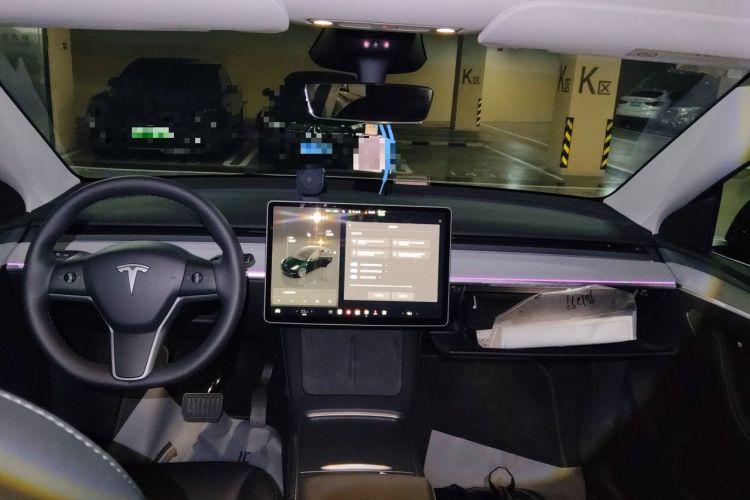 Used Tesla Model Y 2024 Rear-Wheel-Drive Version Headliner