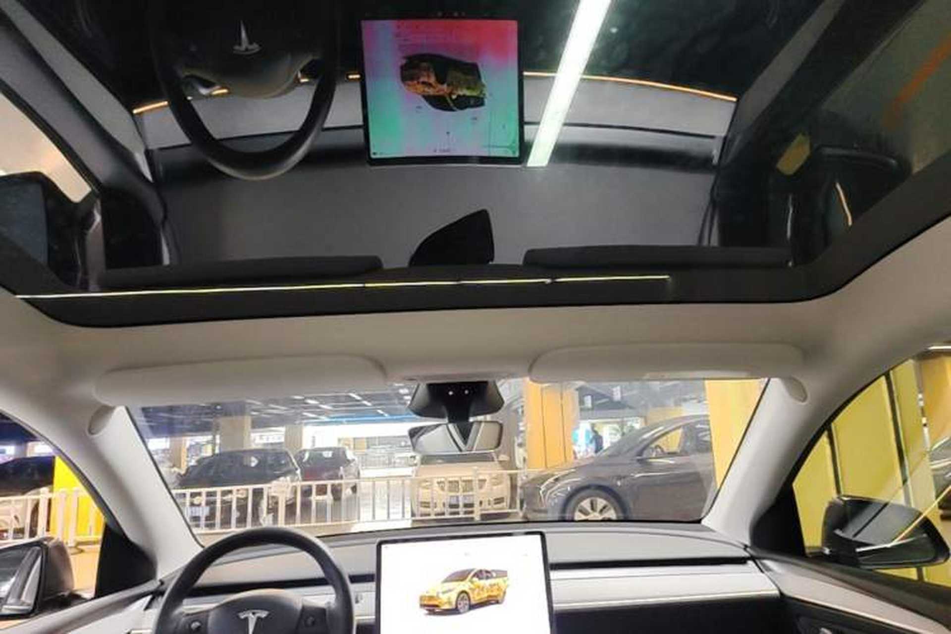 Used Tesla Model Y 2024 Rear-Wheel-Drive Version Headliner