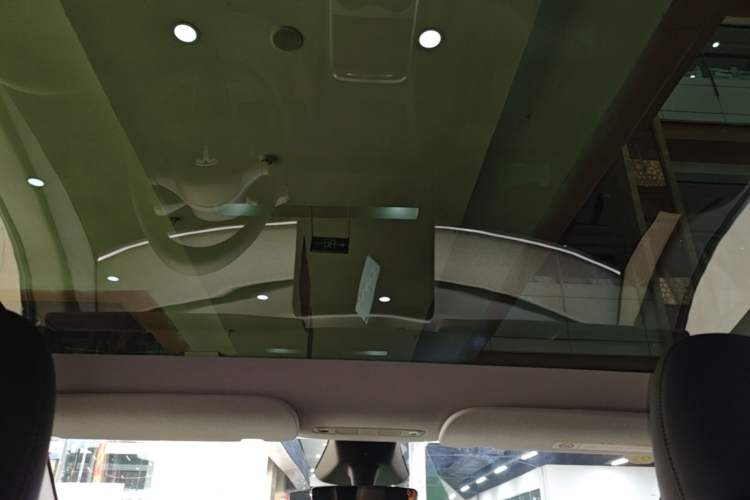 Used Tesla Model Y 2024 Rear-Wheel-Drive Version Headliner
