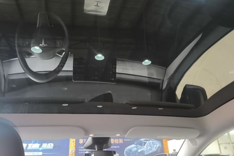 Used Tesla Model Y 2024 Rear-Wheel-Drive Version Headliner