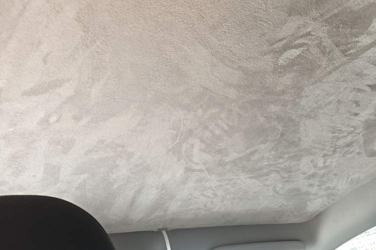 Used Tesla Model Y 2024 Rear-Wheel-Drive Version Headliner