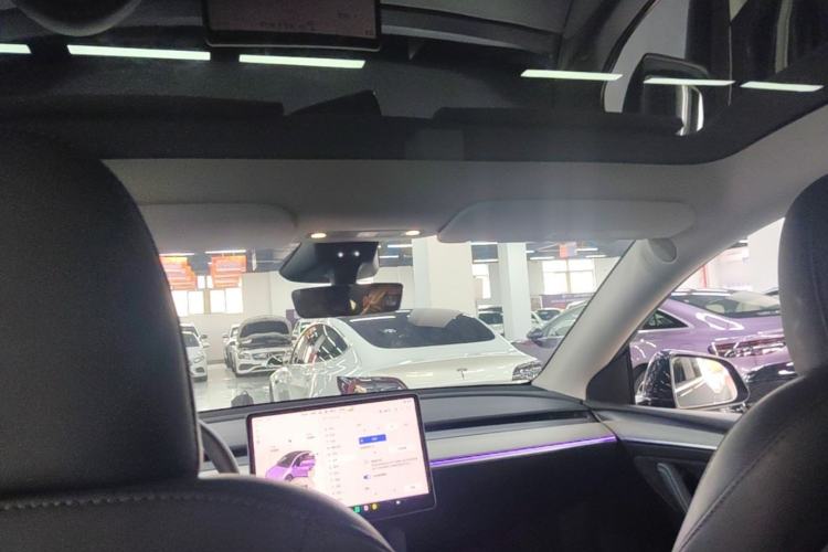 Used Tesla Model Y 2024 Rear-Wheel-Drive Version Headliner