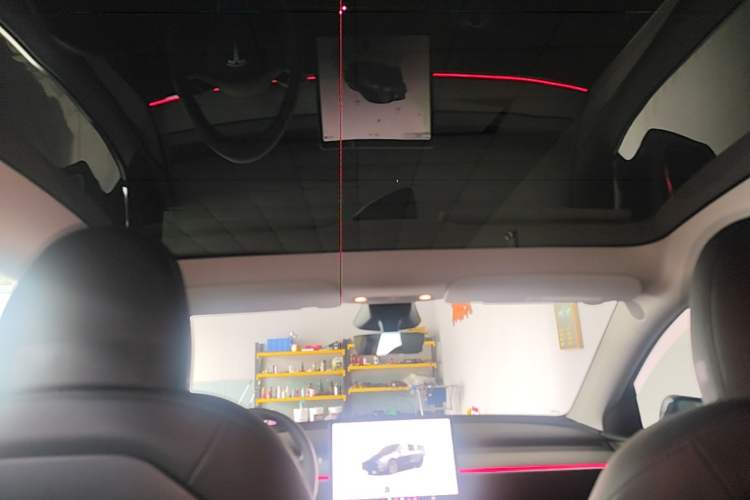 Used Tesla Model Y 2024 Rear-Wheel-Drive Version Headliner