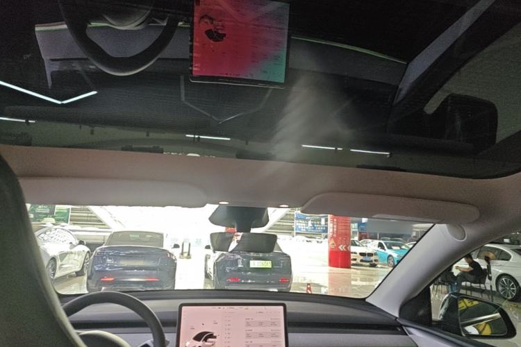 Used Tesla Model Y 2024 Rear-Wheel-Drive Version Headliner