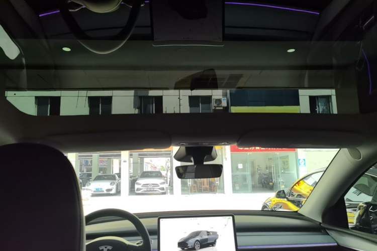 Used Tesla Model Y 2024 Rear-Wheel-Drive Version Headliner