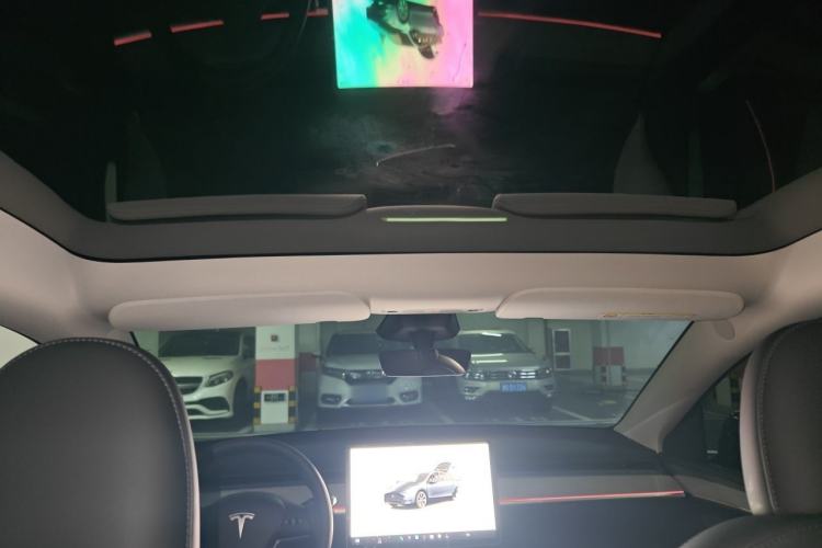 Used Tesla Model Y 2024 Rear-Wheel-Drive Version Headliner