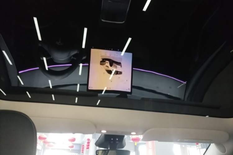 Used Tesla Model Y 2024 Rear-Wheel-Drive Version Headliner