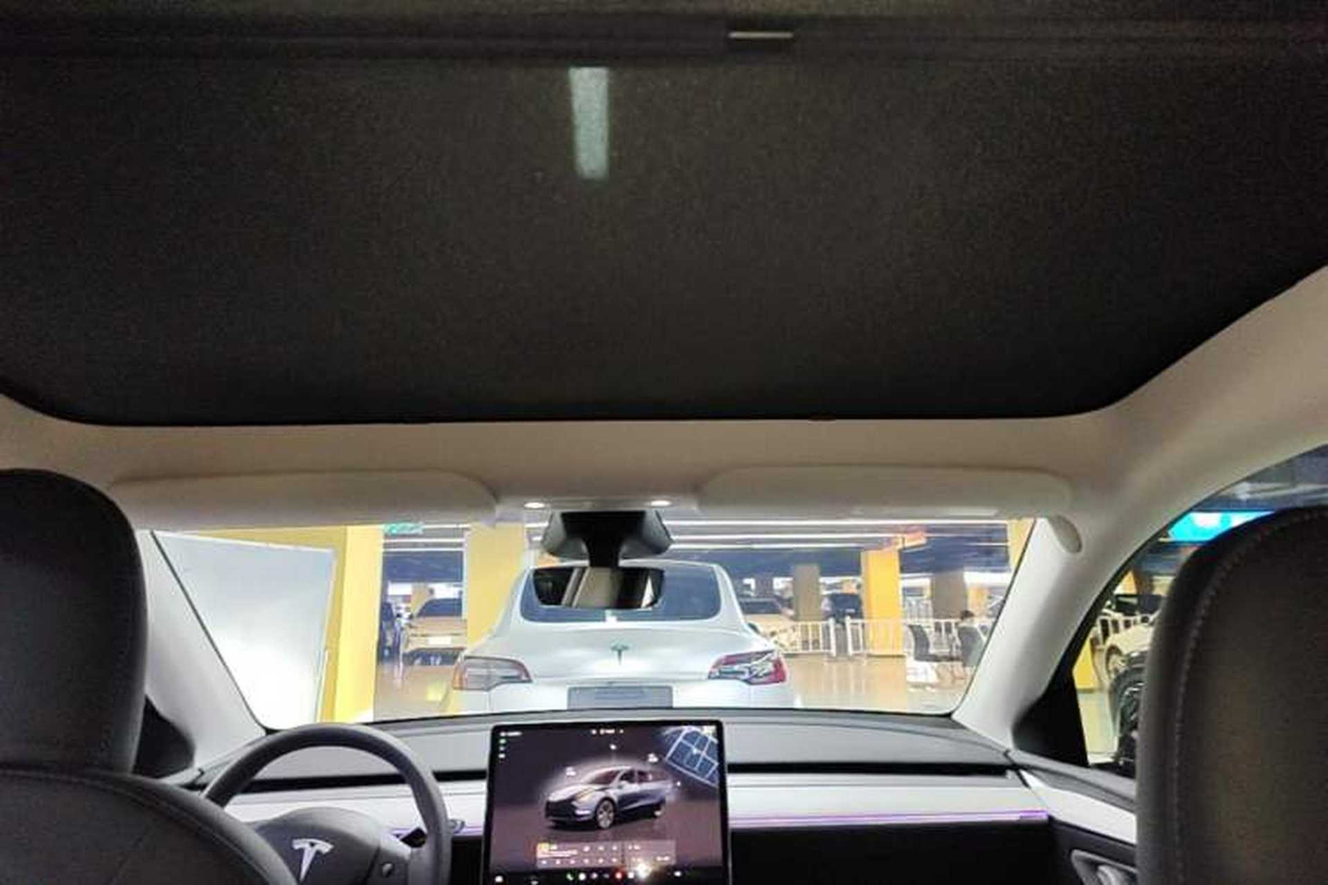 Used Tesla Model Y 2024 Rear-Wheel-Drive Version Headliner