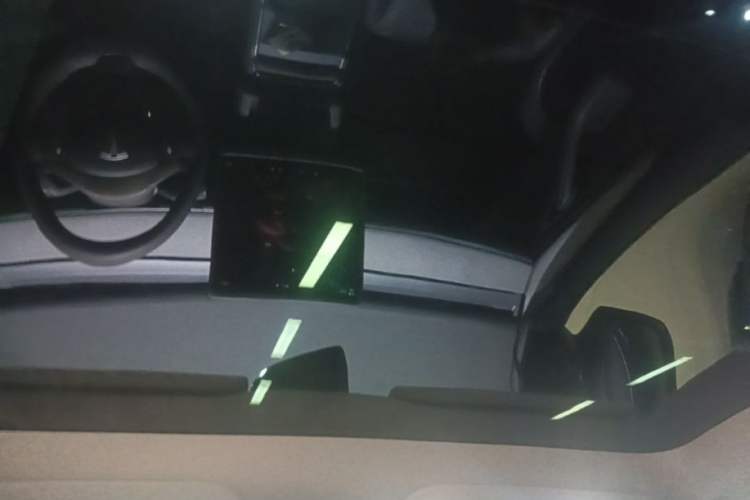 Used Tesla Model Y 2024 Rear-Wheel-Drive Version Headliner