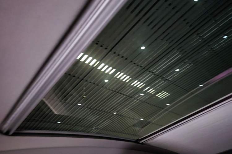 Used Tesla Model Y 2024 Rear-Wheel-Drive Version Headliner