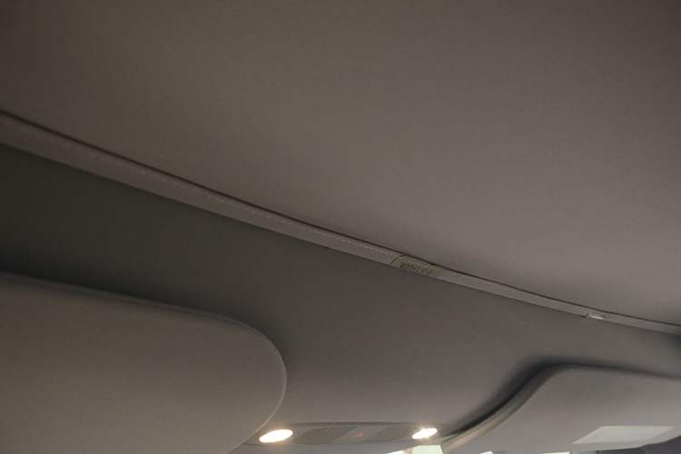 Used Tesla Model Y 2024 Rear-Wheel-Drive Version Headliner