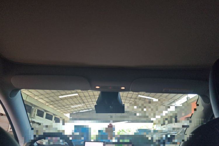 Used Tesla Model Y 2024 Rear-Wheel-Drive Version Headliner