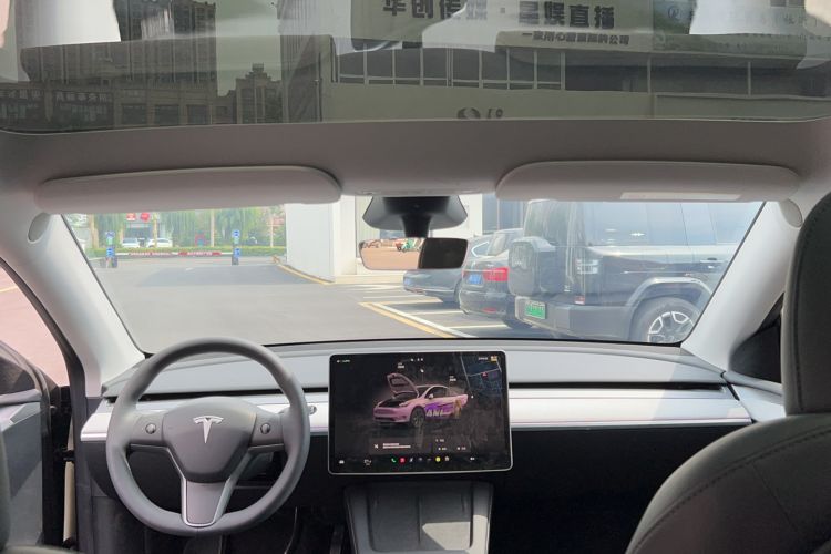 Used Tesla Model Y 2024 Long-Range All-Wheel-Drive Version Headliner