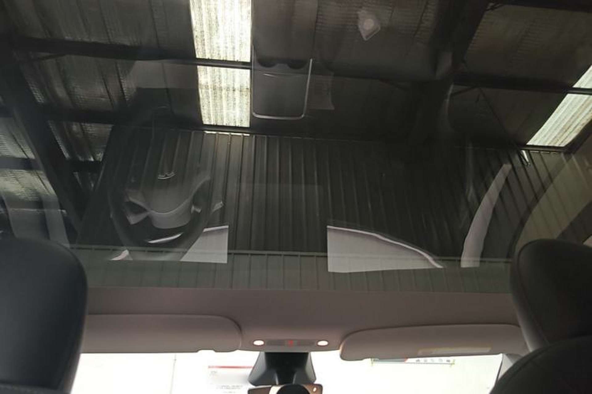Used Tesla Model Y 2024 Rear-Wheel-Drive Version Headliner