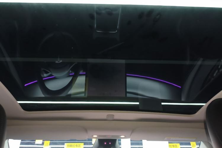 Used Tesla Model Y 2024 Long-Range All-Wheel-Drive Version Headliner