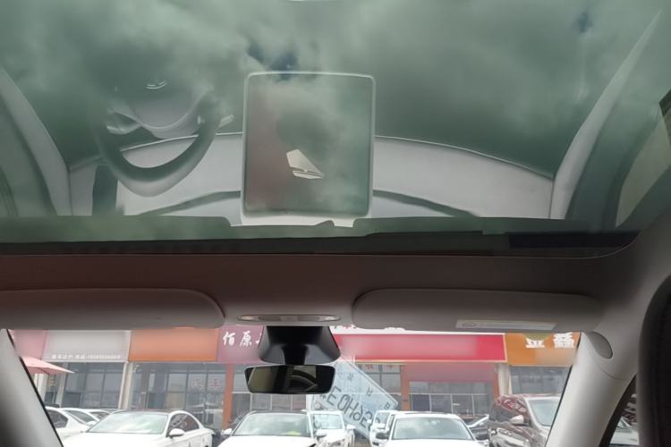 Used Tesla Model Y 2024 Rear-Wheel-Drive Version Headliner