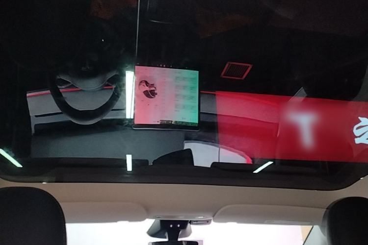 Used Tesla Model Y 2024 Long-Range All-Wheel-Drive Version Headliner