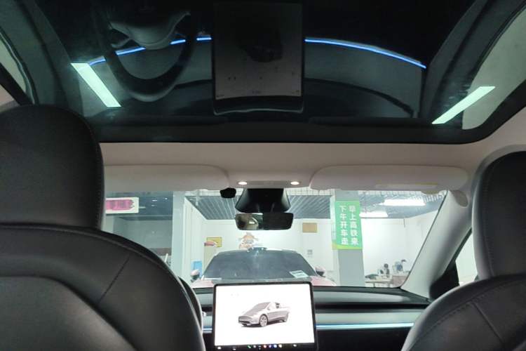 Used Tesla Model Y 2024 Rear-Wheel-Drive Version Headliner