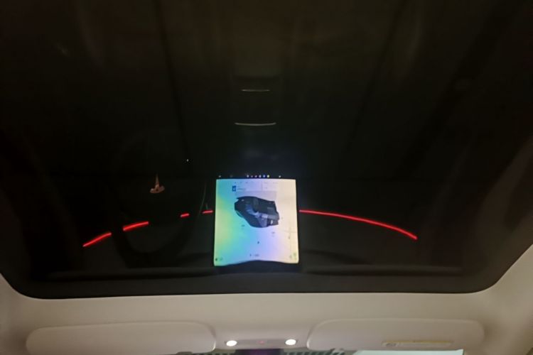 Used Tesla Model Y 2024 Rear-Wheel-Drive Version Headliner