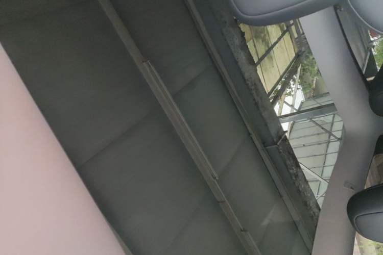 Used Tesla Model Y 2024 Rear-Wheel-Drive Version Headliner