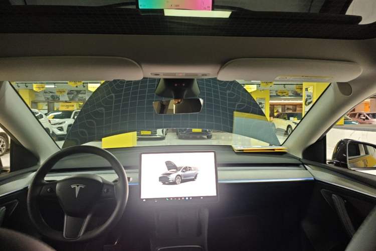 Used Tesla Model Y 2024 Rear-Wheel-Drive Version Headliner