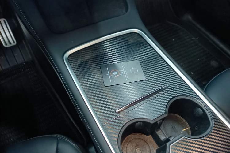 Used Tesla Model Y 2024 Rear-Wheel-Drive Version Interior 1