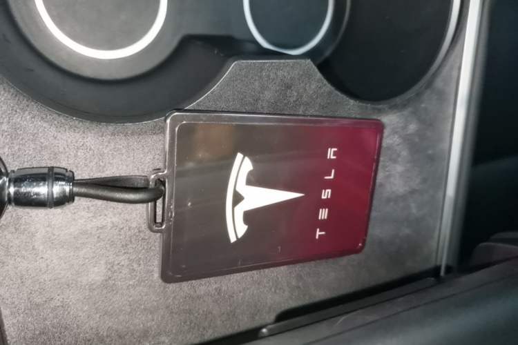 Used Tesla Model Y 2024 Rear-Wheel-Drive Version Interior 1