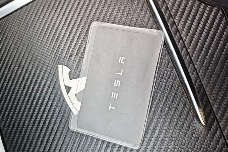 Used Tesla Model Y 2024 Rear-Wheel-Drive Version Interior 1