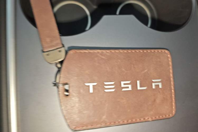 Used Tesla Model Y 2024 Rear-Wheel-Drive Version Interior 1