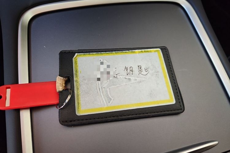 Used Tesla Model Y 2024 Rear-Wheel-Drive Version Interior 1