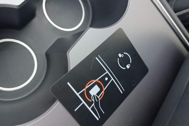 Used Tesla Model Y 2024 Rear-Wheel-Drive Version Interior 1