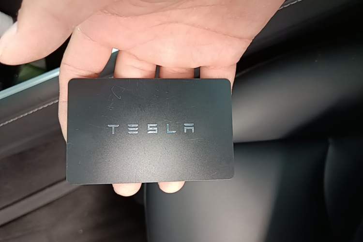 Used Tesla Model Y 2024 Rear-Wheel-Drive Version Interior 1