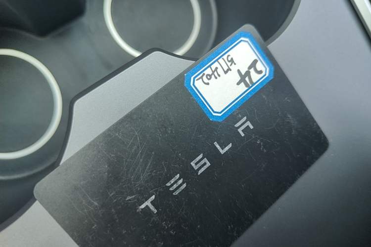 Used Tesla Model Y 2024 Rear-Wheel-Drive Version Interior 1