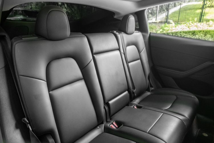 Used Tesla Model Y 2024 Rear-Wheel-Drive Version Interior 3