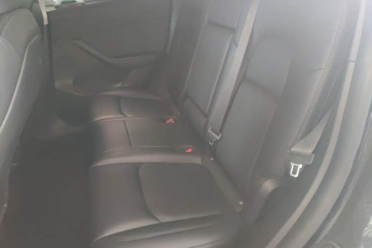 Used Tesla Model Y 2024 Rear-Wheel-Drive Version Interior 4