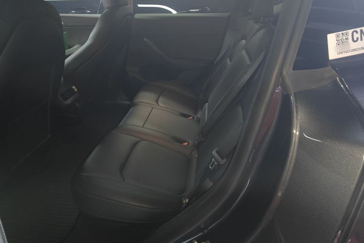 Used Tesla Model Y 2024 Rear-Wheel-Drive Version Interior 4
