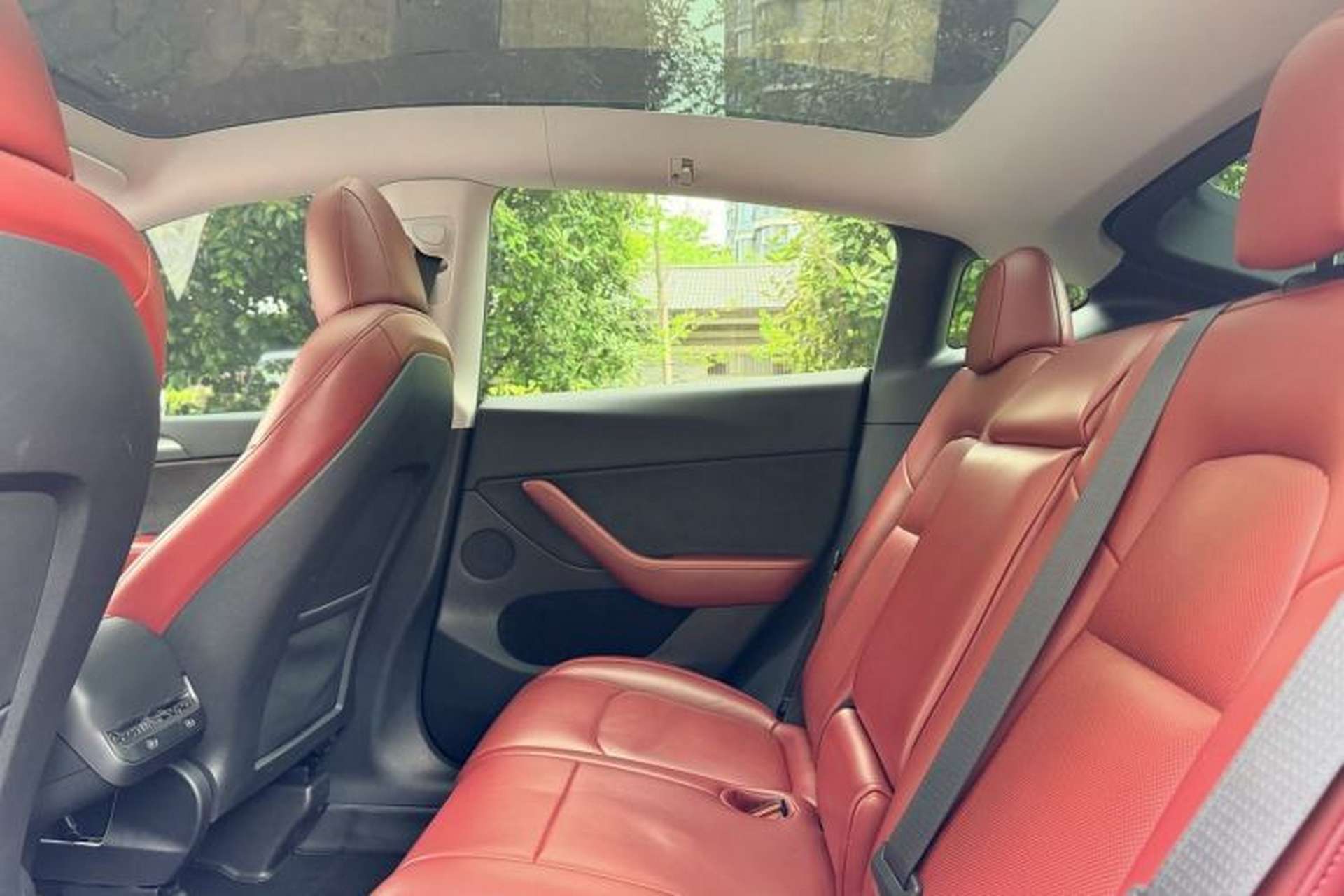 Used Tesla Model Y 2024 Rear-Wheel-Drive Version Interior 5