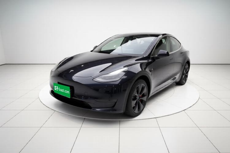 Tesla Model Y 2024 Rear-Wheel-Drive Version