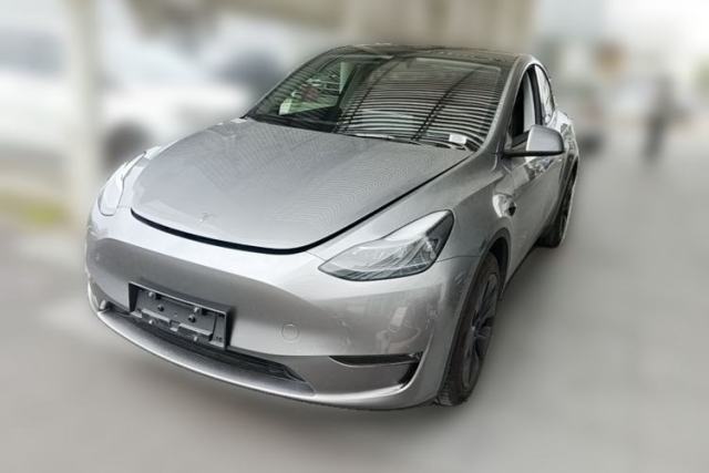 Used Tesla Model Y 2024 Long-Range All-Wheel-Drive Version
