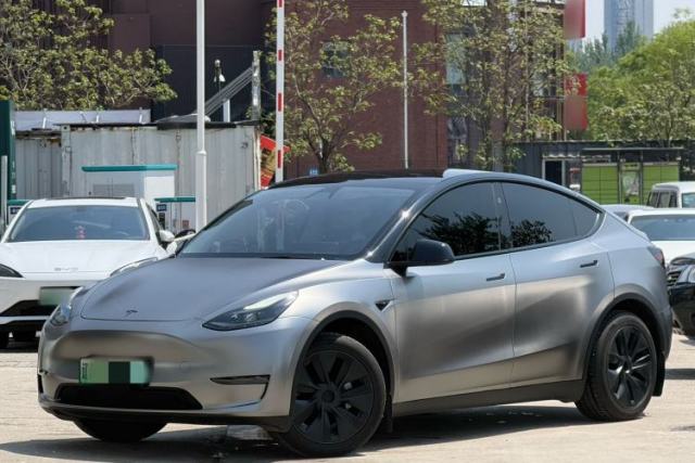Used Tesla Model Y 2024 Long-Range All-Wheel-Drive Version